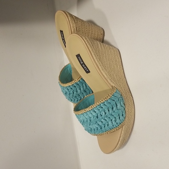 Sandals - Picture 4 of 5